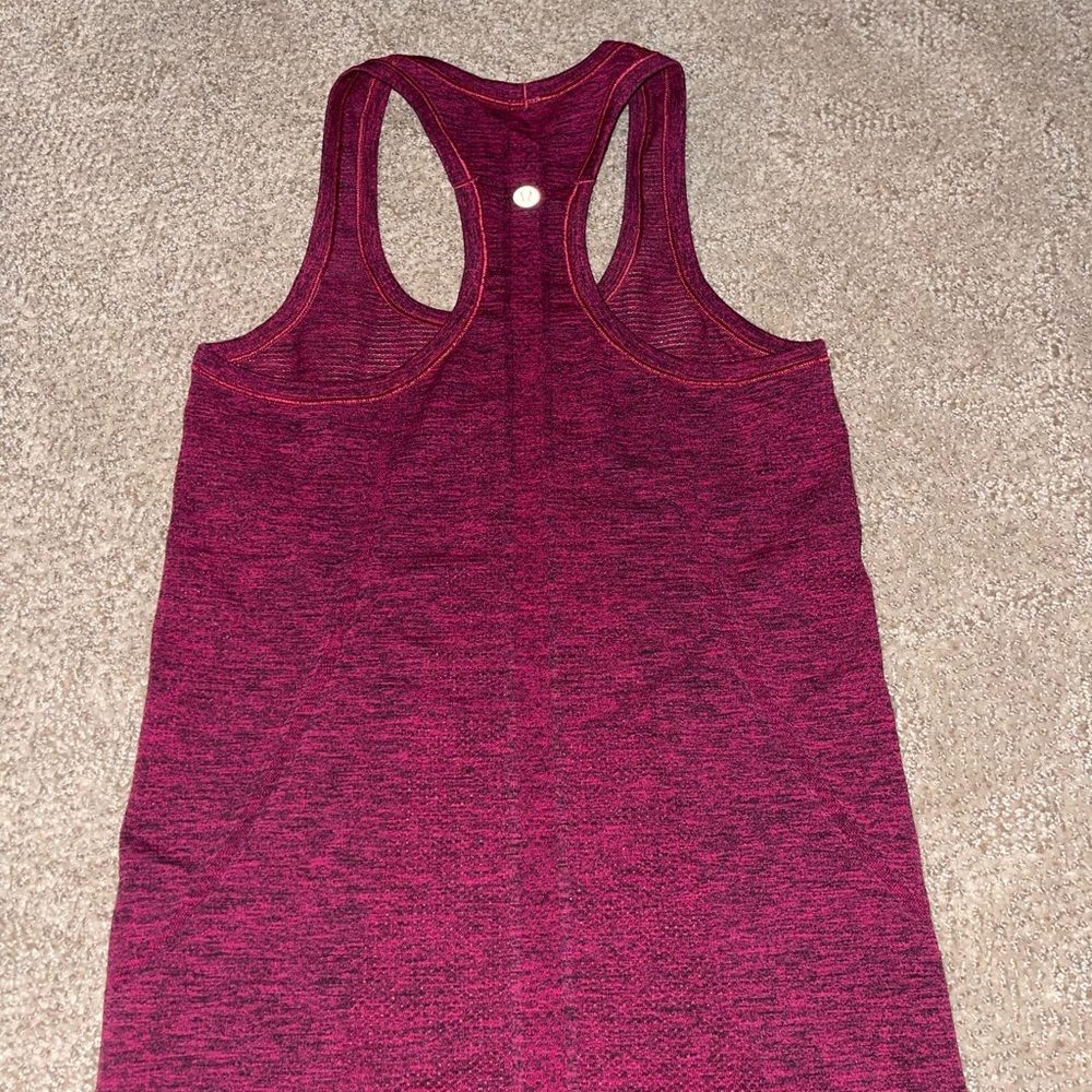 Lululemon tank top